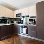 Chelsea-Fulham-Stamford Bridge Central London Apartment